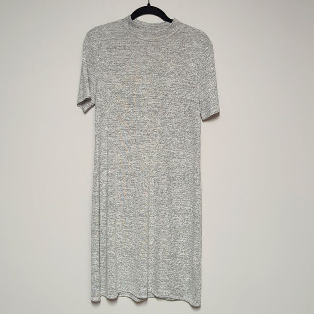 BananaāRepublicāFactoryāGrayāShortāSleeveāDress